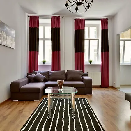 Apartment K&m Castle Kielbasnicza